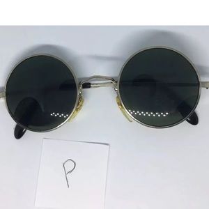 Vintage round sunglasses Made In Taiwan tinted